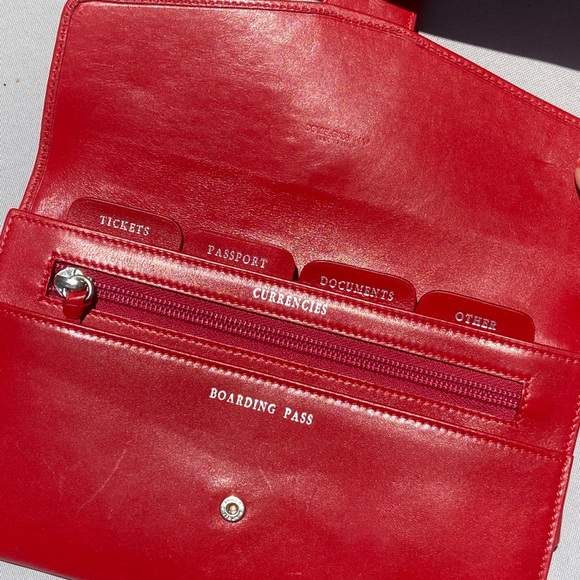 Aut. Dolce & Gabbana red wallet & passport holder - Picture 2 of 8